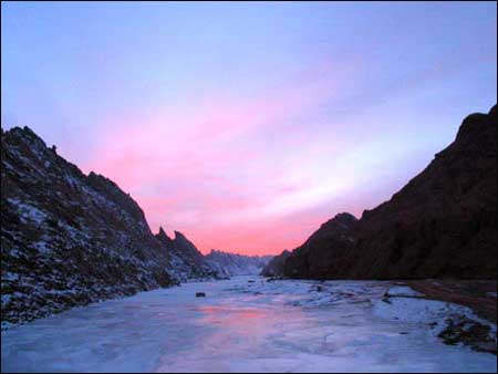 新疆天山库车大峡谷