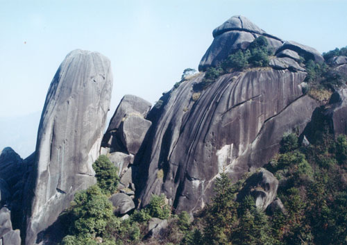 江山浮盖山天气