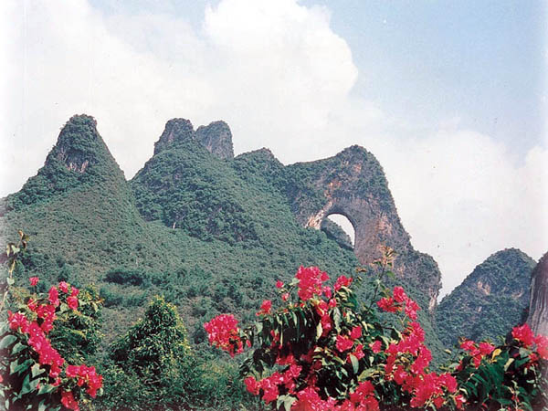 阳朔月亮山天气